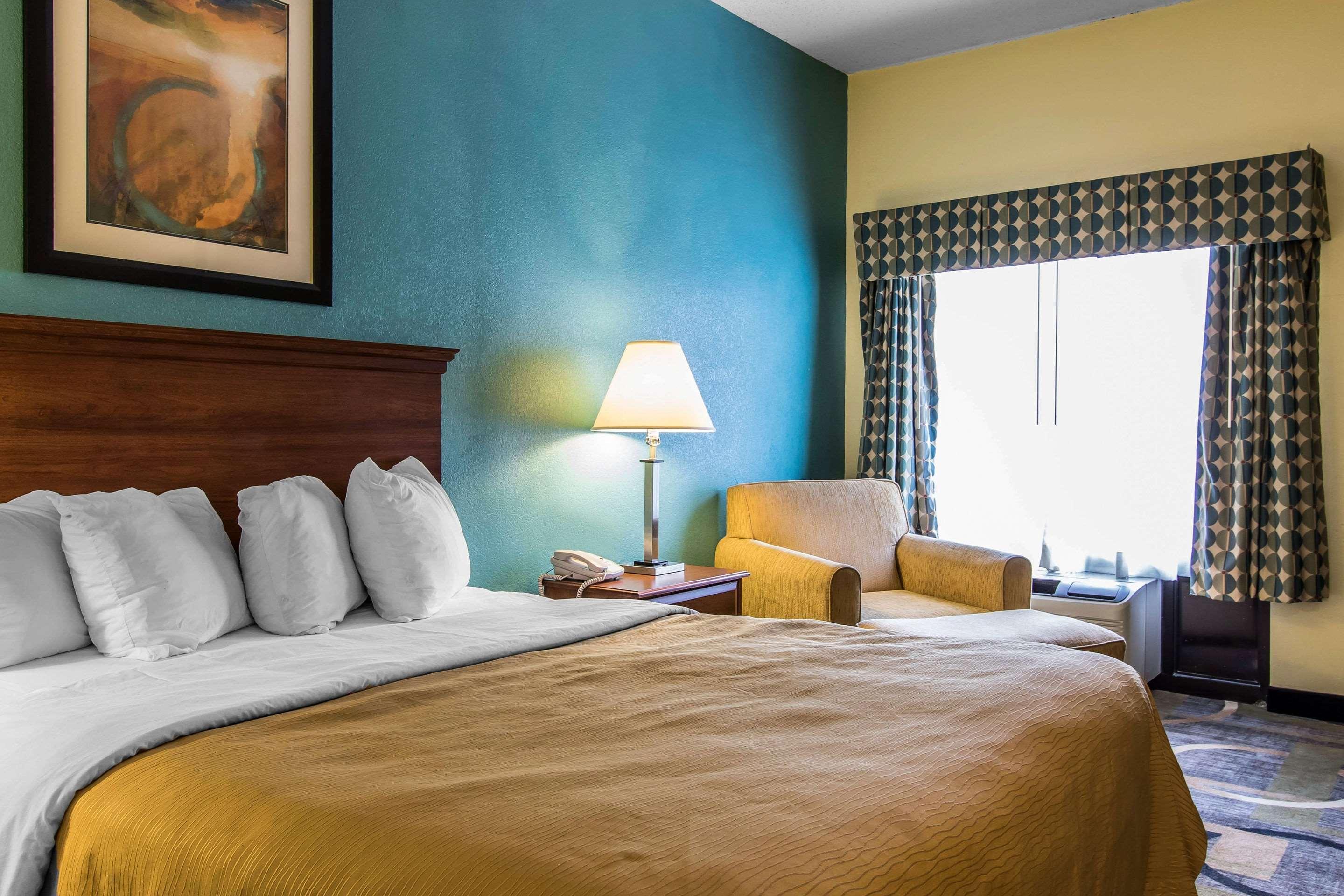 Quality Inn & Suites Memphis East Eksteriør bilde