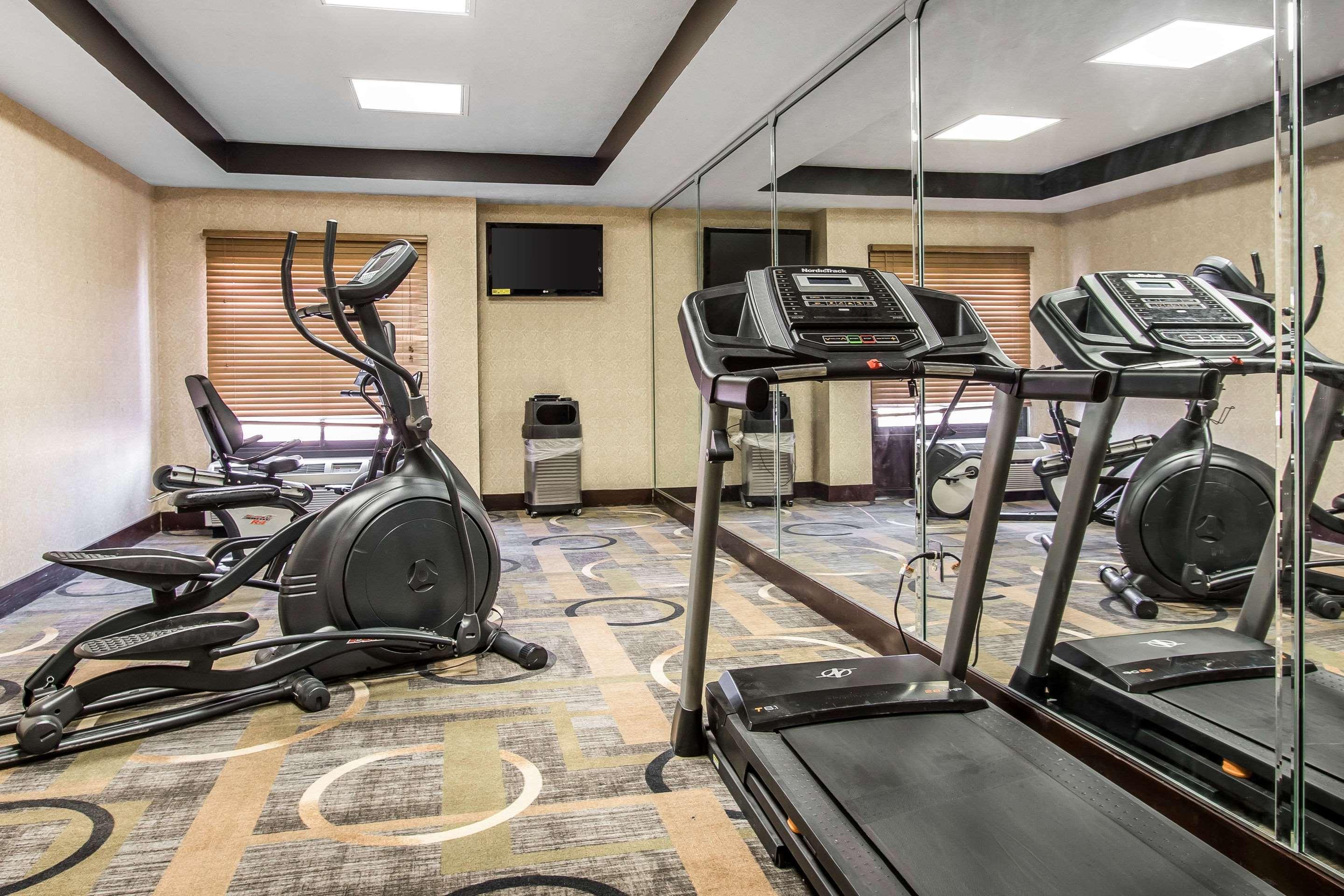 Quality Inn & Suites Memphis East Eksteriør bilde