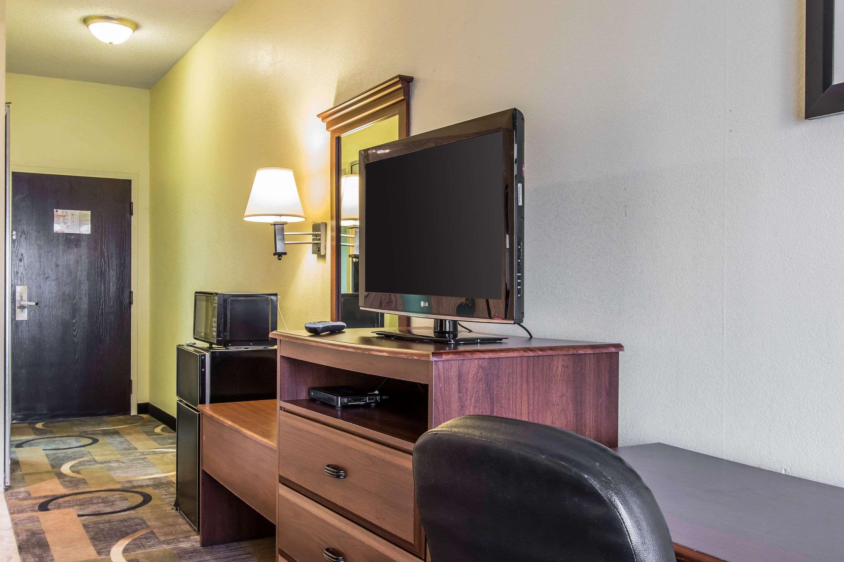 Quality Inn & Suites Memphis East Eksteriør bilde