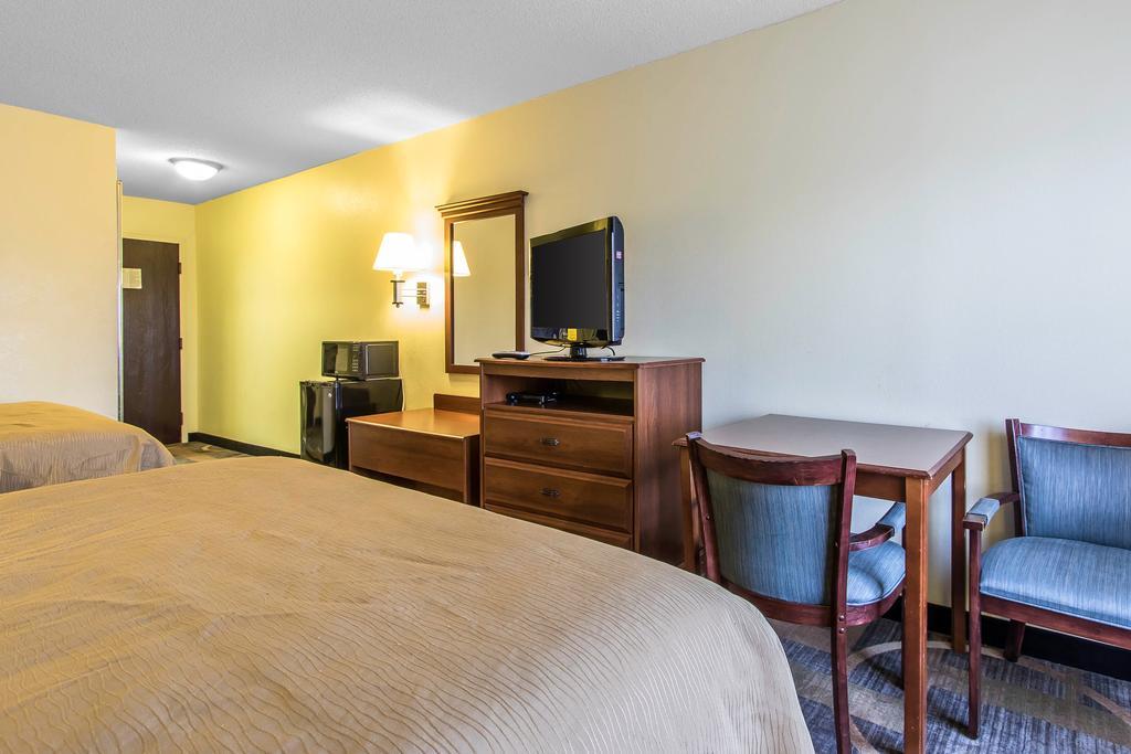 Quality Inn & Suites Memphis East Eksteriør bilde